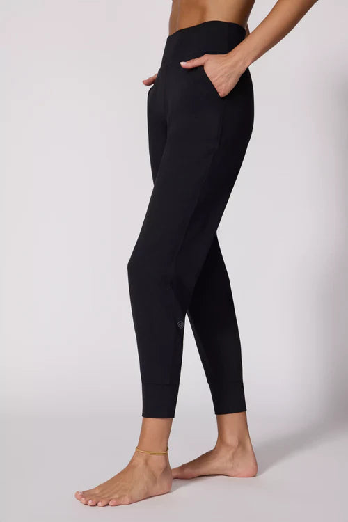 MPG Vital High-Rise Front Pocket Jogger