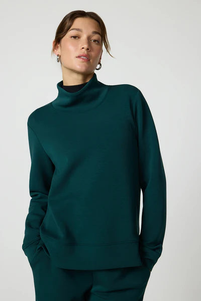 MPG Dreamwave Mock Neck Sweatshirt