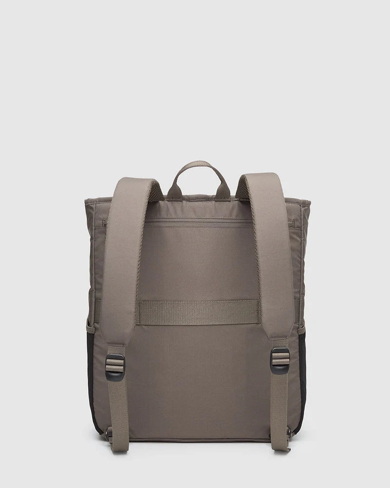 Ten Tree Gibsons Tote Pack