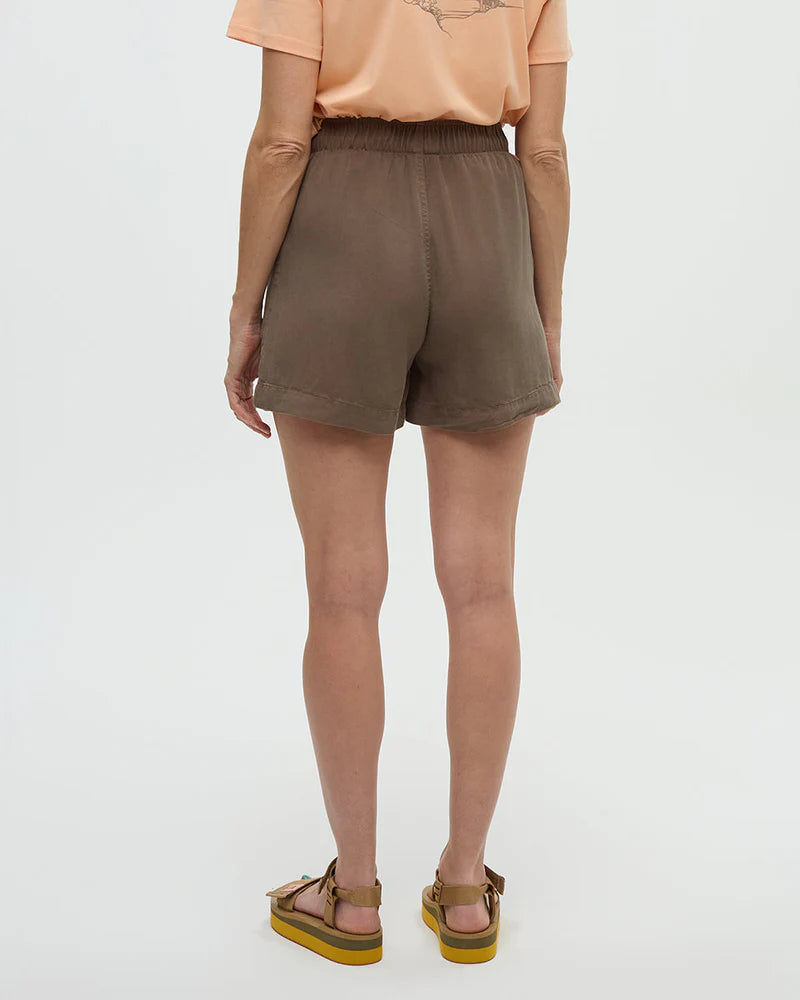 Ten Tree W Cascades Short