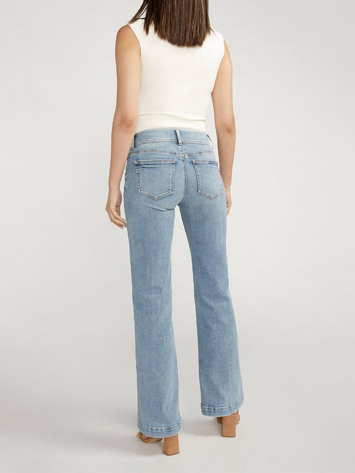 Silver Women's Suki Mid Rise Trouser Leg Jeans