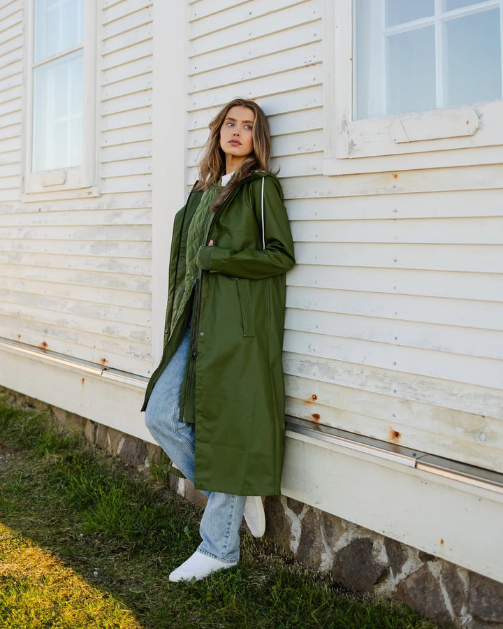 The Mernini Women's Raincoat