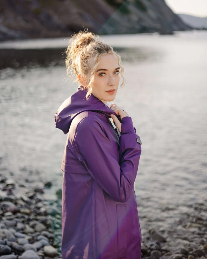 The Mernini Women's Raincoat