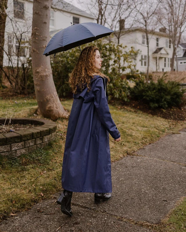 The Mernini Women's Raincoat - The Petite