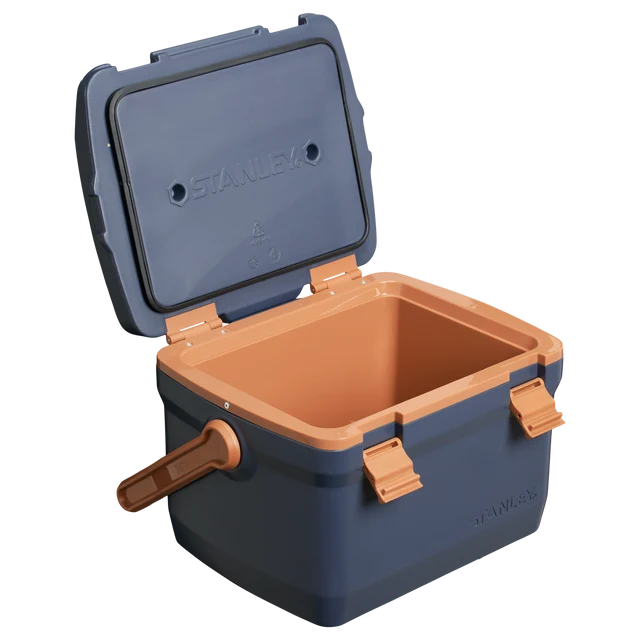 Stanley - The Easy-Carry Outdoor Cooler