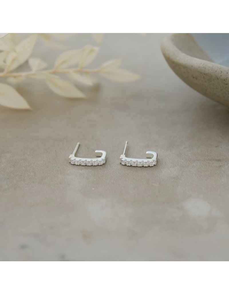 Glee Jewelry Smitten Studs