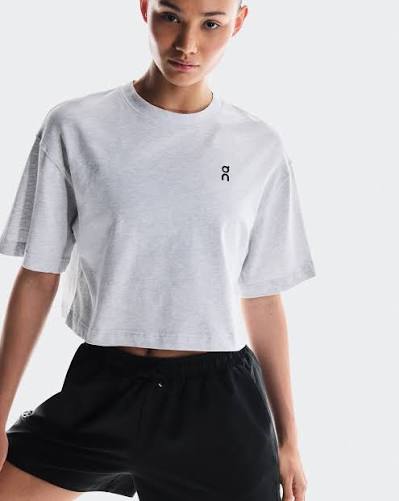 On Cloud Womens Club Boxy-T