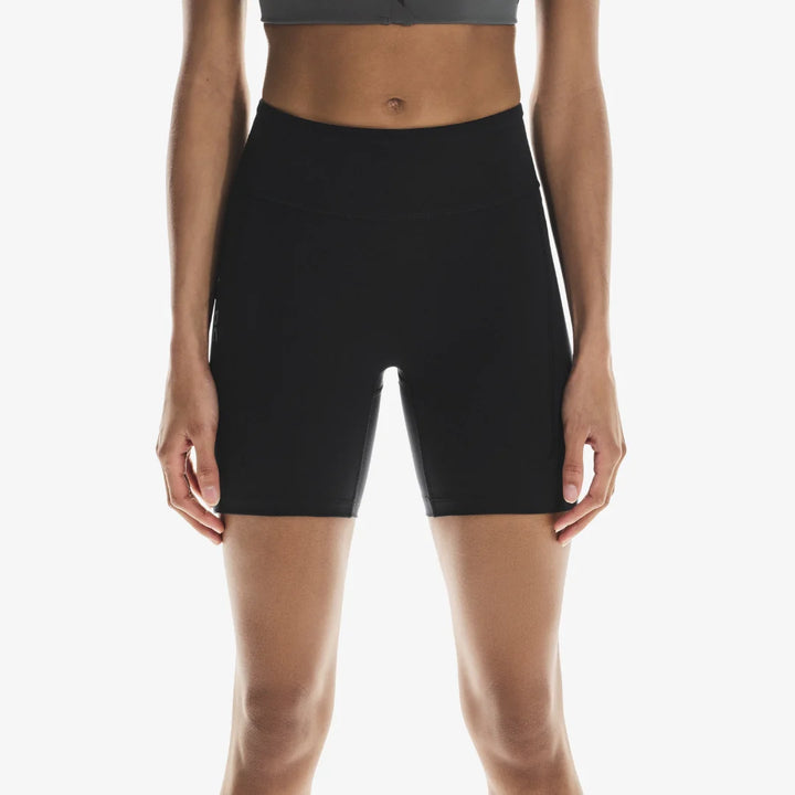 On Cloud Women's Performance Tights Short